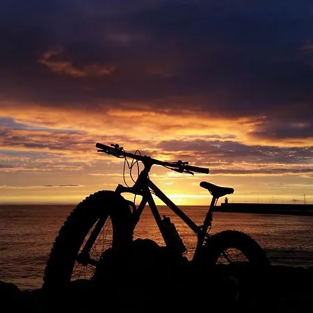 Hilltop Seaview 아파트